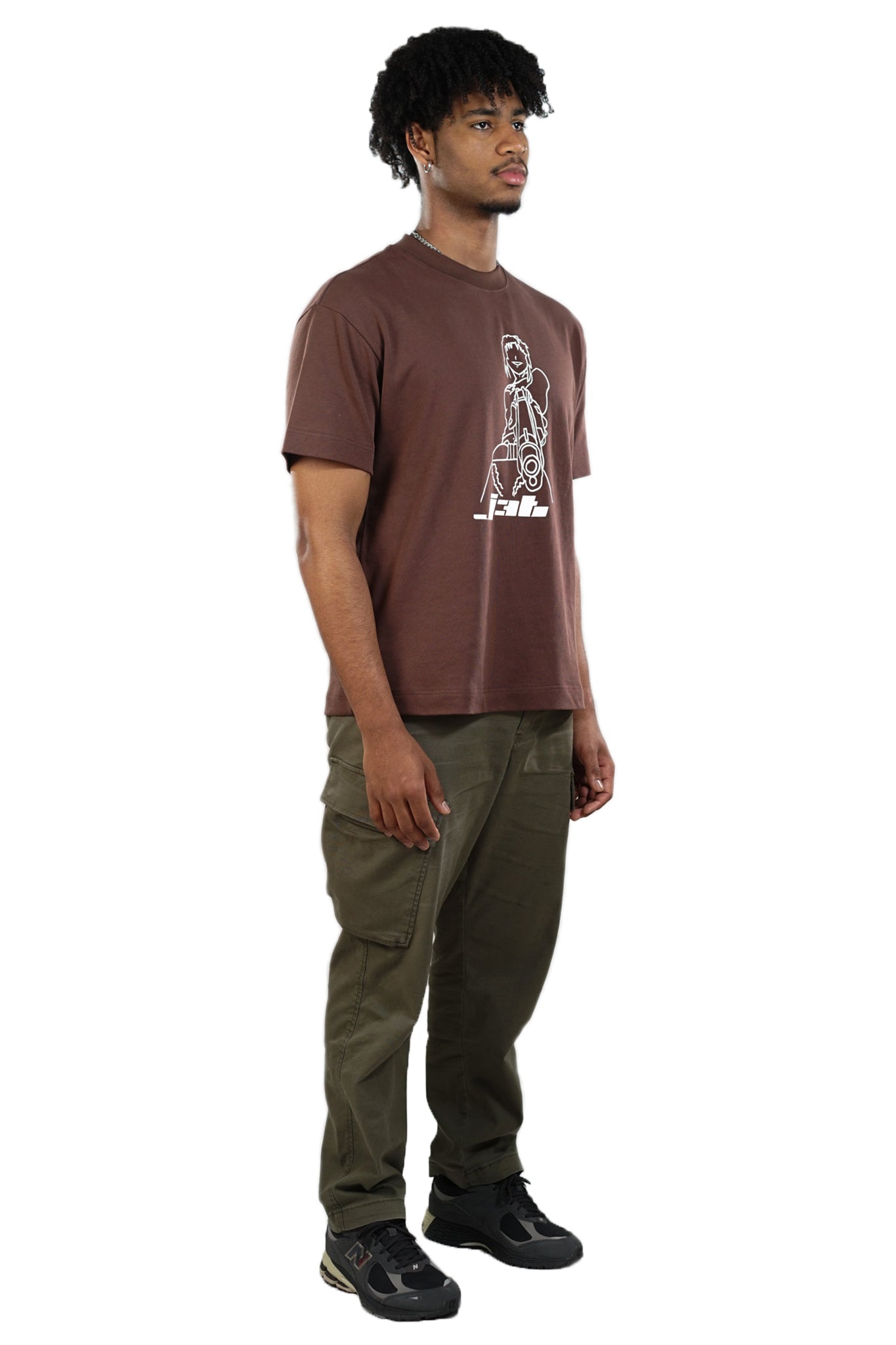 6'2" male wearing Remy Tee brown in a size large- 45 degree angle