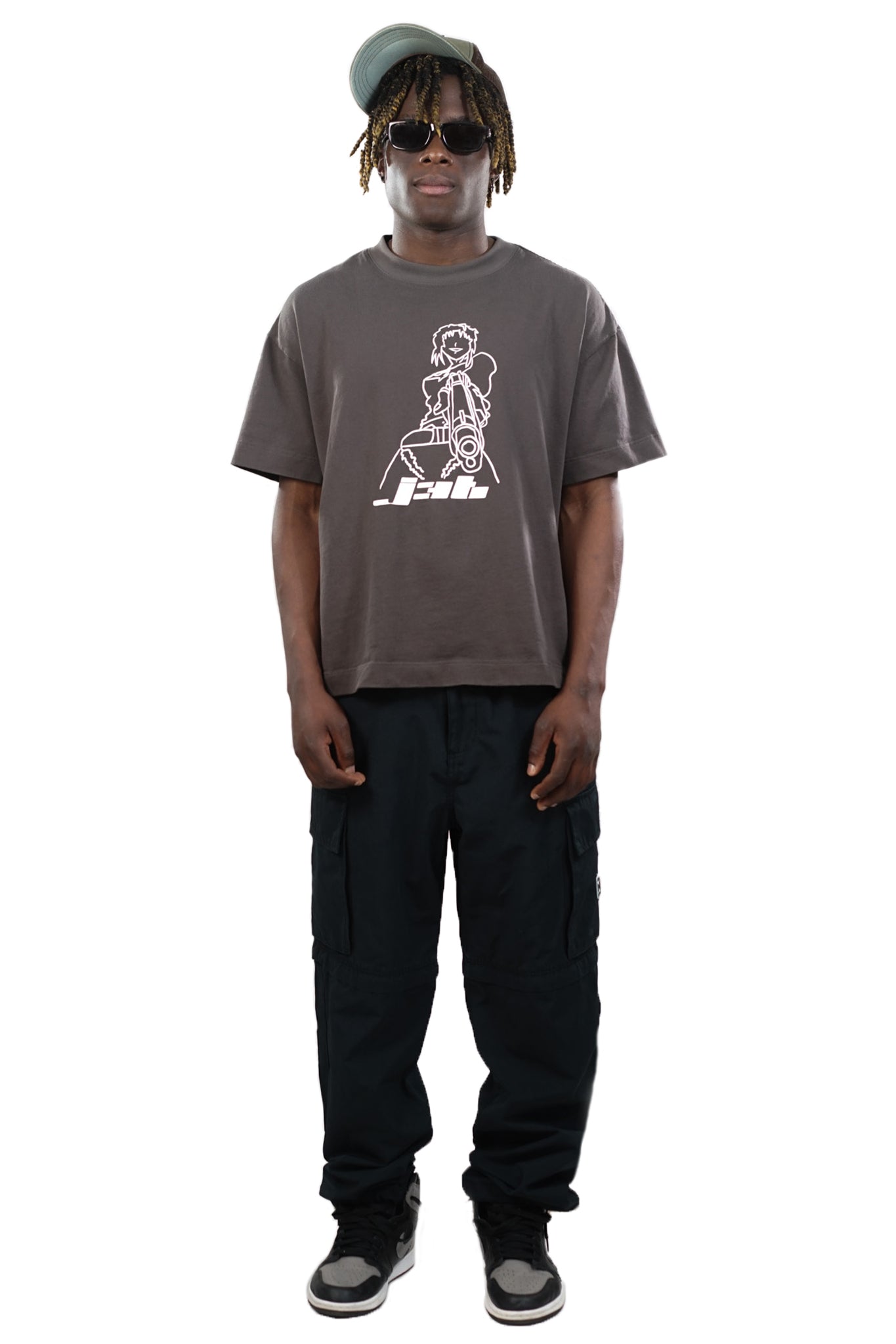 5'9" male wearing Remy Tee grey is a size medium - front angle